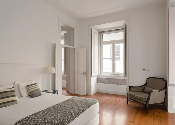 Chic 1-bedroom In Cais Do Sodre - Modern And Διαμέρισμα Lisboa