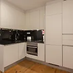 Chic 1-bedroom In Cais Do Sodre - Modern And *