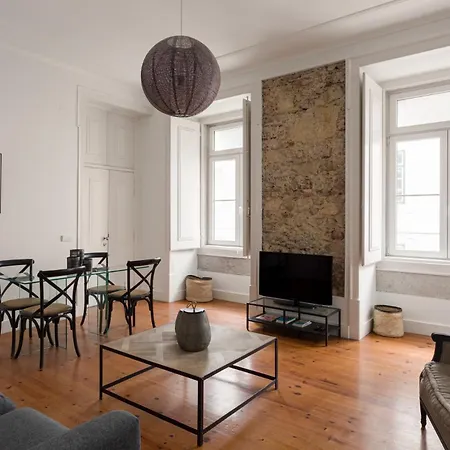 Chic 1-bedroom In Cais Do Sodre - Modern And Apartament *