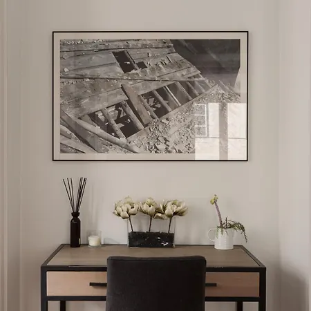 شقة Chic 1-bedroom In Cais Do Sodre - Modern And